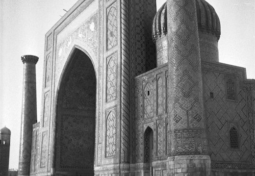 Fanų kalnai · 25 Samarkandas, Registanas 1
