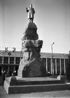 Fanų kalnai · 25 Samarkandas, Leninas, geležinkelio stotis