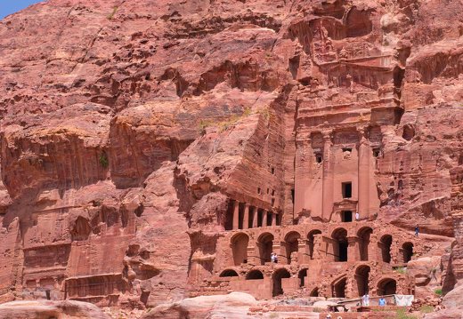 Petra · Urn Tomb