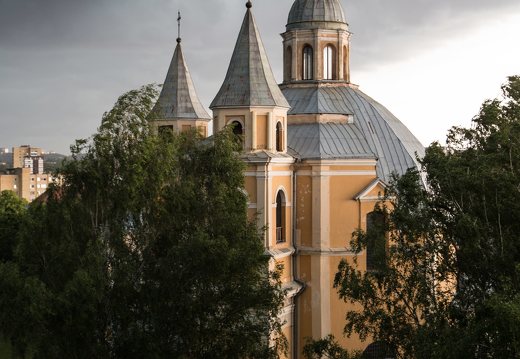 Vilniaus Trinitorių bažnyčia · prieš audrą 8789