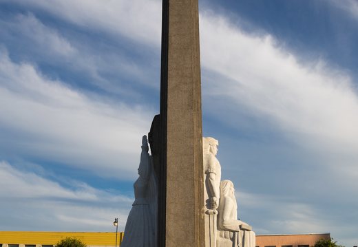 Rokiškis · Lietuvos Nepriklausomybės dešimtmečio paminklas