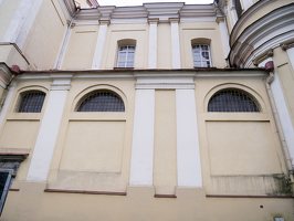 Vilniaus Petro ir Povilo bažnyčia · fasadas