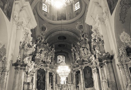 Vilniaus Dominikonų bažnyčia · interjeras