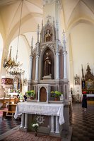 Žasliai · bažnyčios altorius