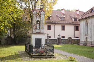 Senieji Trakai · šventorius ir vienuolyno pastatas 6639