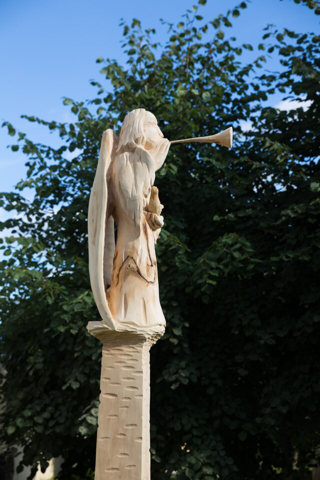 Antalieptė · medinė angelo statulėlė