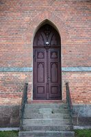 Kupiškis · bažnyčios šoninės durys