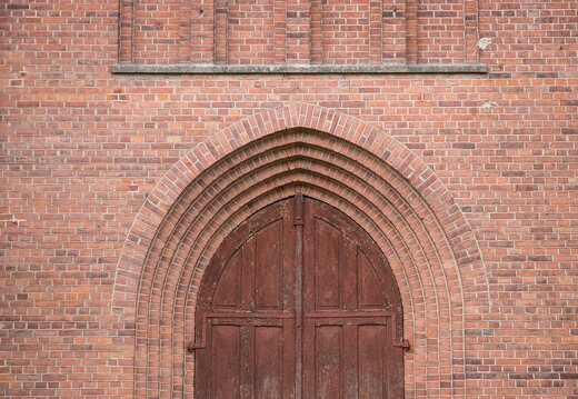 Kamajų bažnyčia · durys