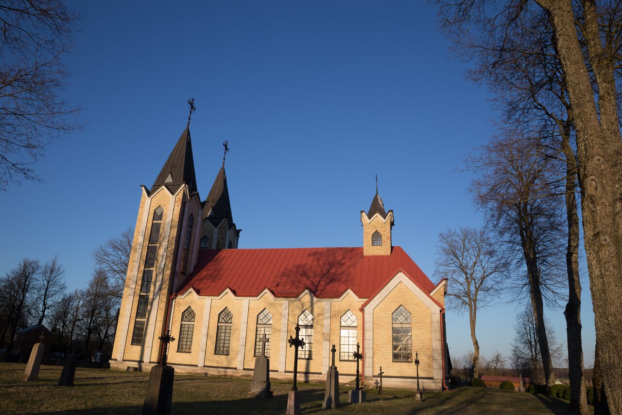 Panoteriai · bažnyčia