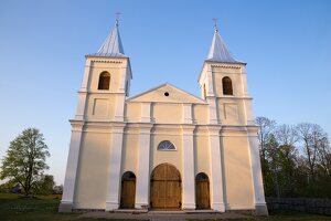 Ūdrijos bažnyčia · fasadas