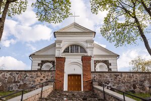 Naujas Strūnaitis · bažnyčia